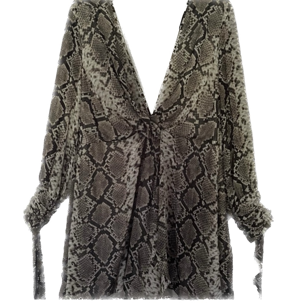 Brand Missguided. Size 22. Mini dress/long top. Snake skin print. Polyester - Picture 2 of 12